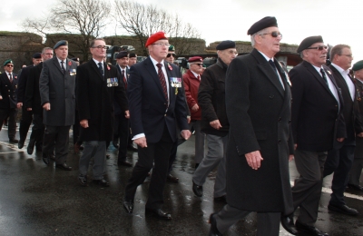 Soldiers and Veterans March Past (8)